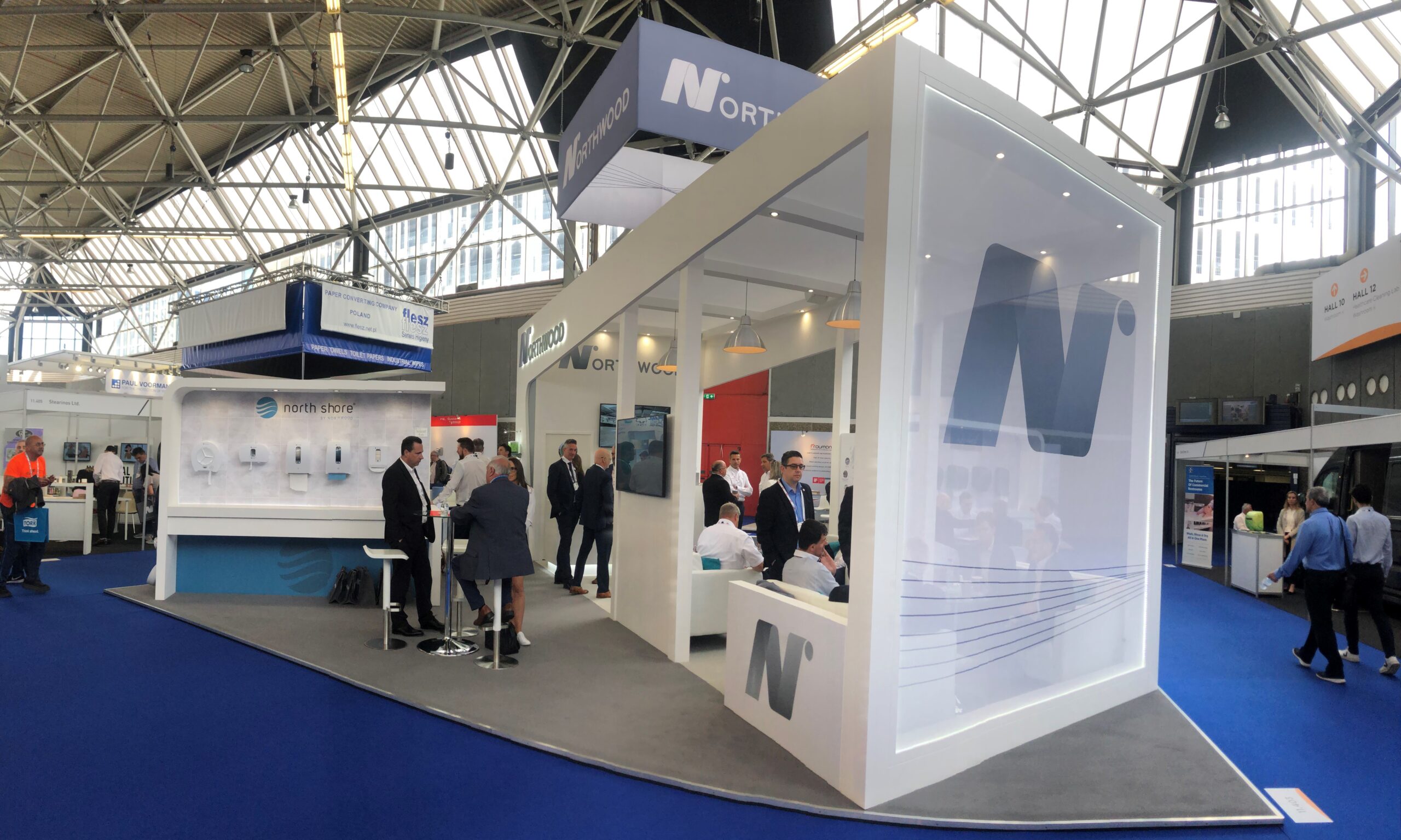 Stand Photo 01